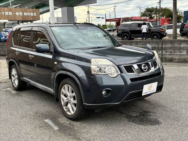 X-TRAIL