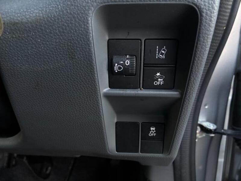 N-VAN