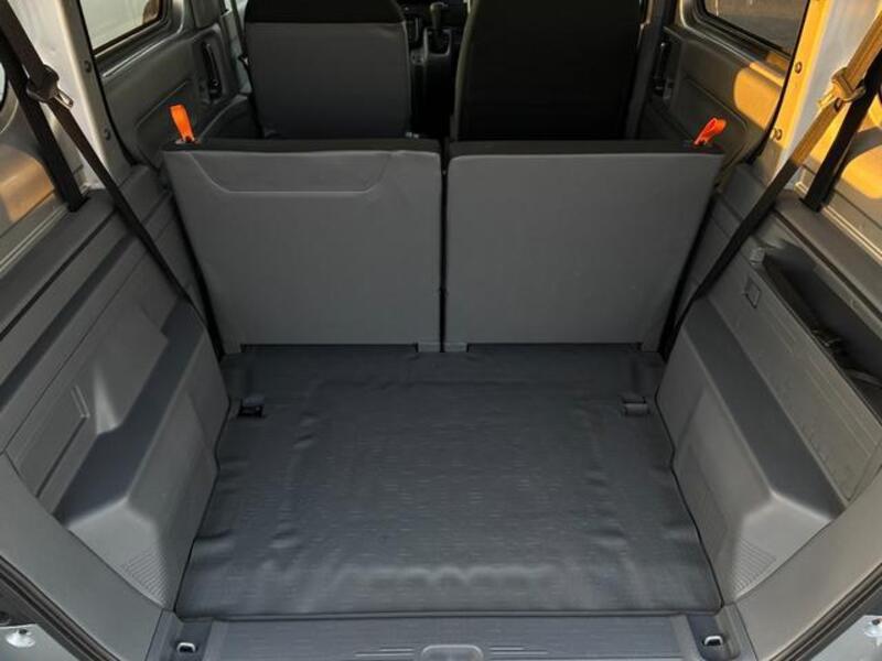 N-VAN