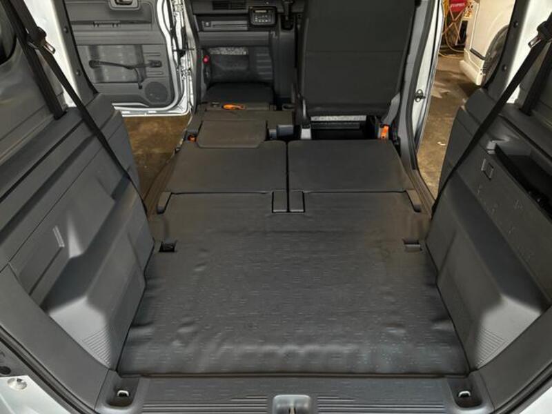 N-VAN