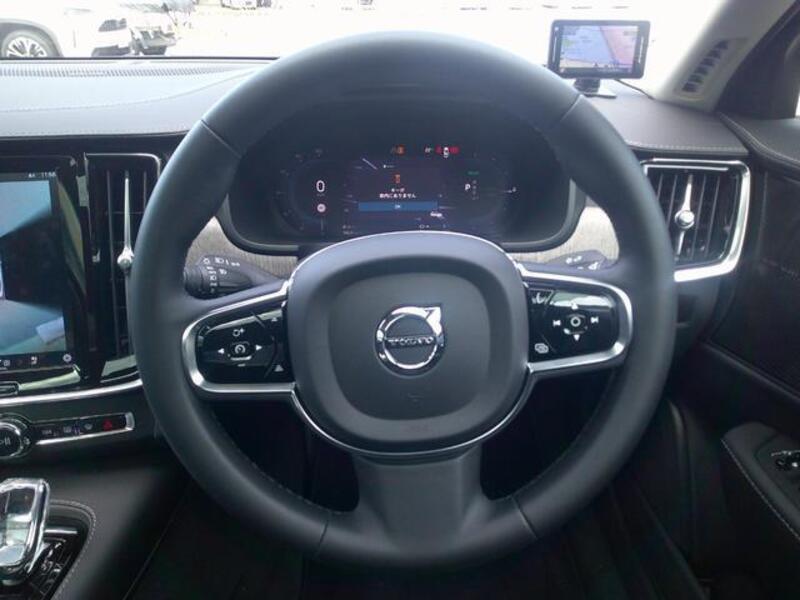S90