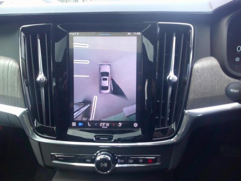S90