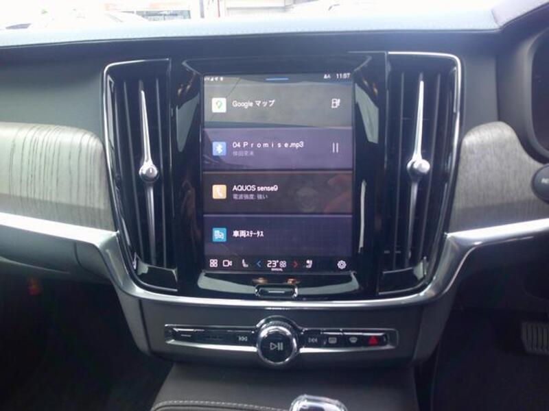 S90