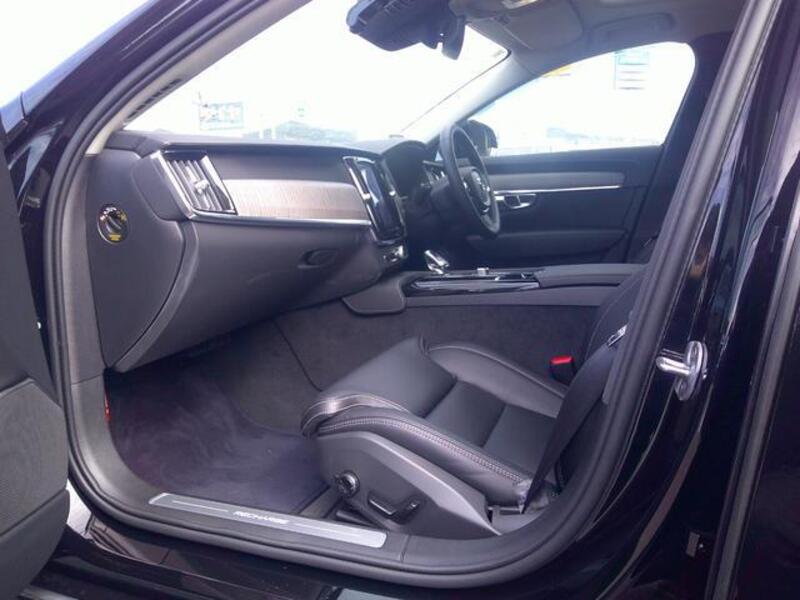 S90