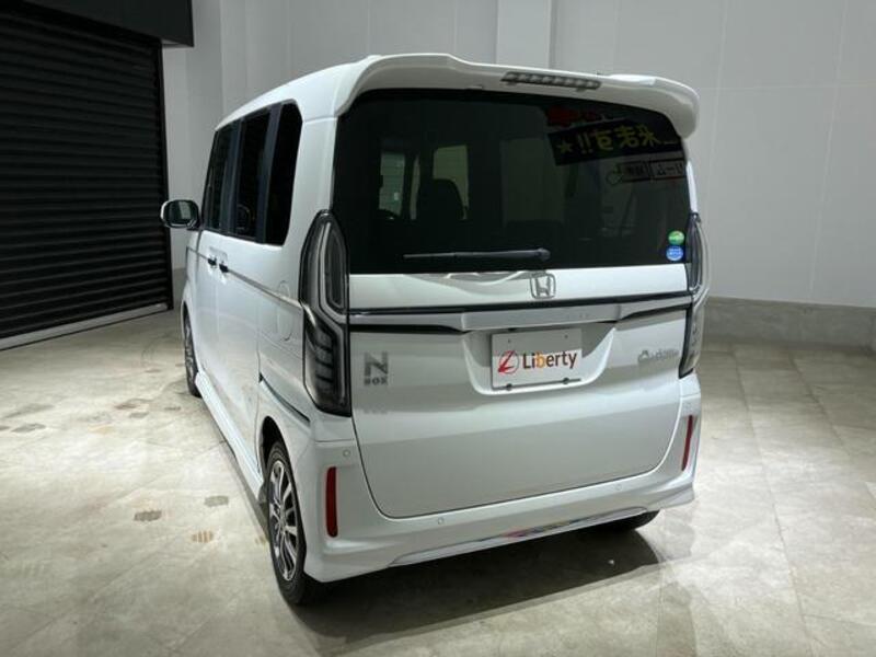 N BOX CUSTOM