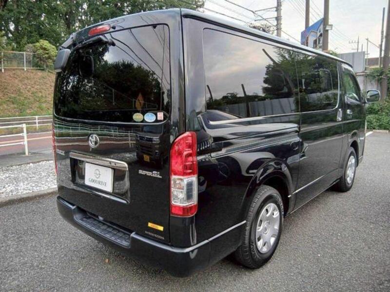 HIACE VAN