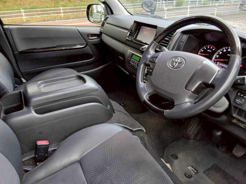 HIACE VAN