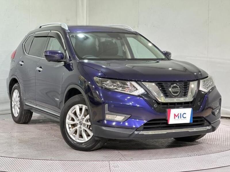 X-TRAIL