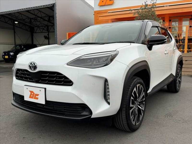 YARIS CROSS