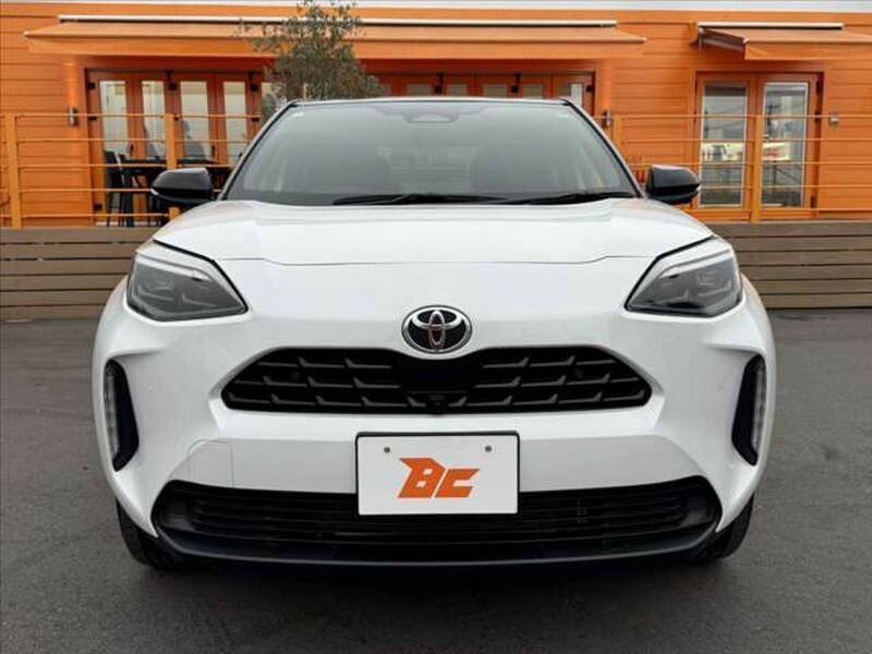 YARIS CROSS
