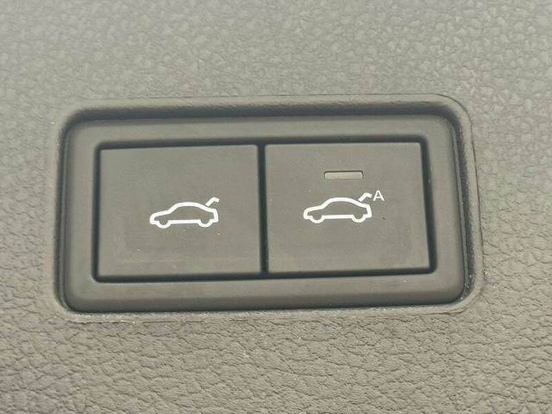 PASSAT VARIANT