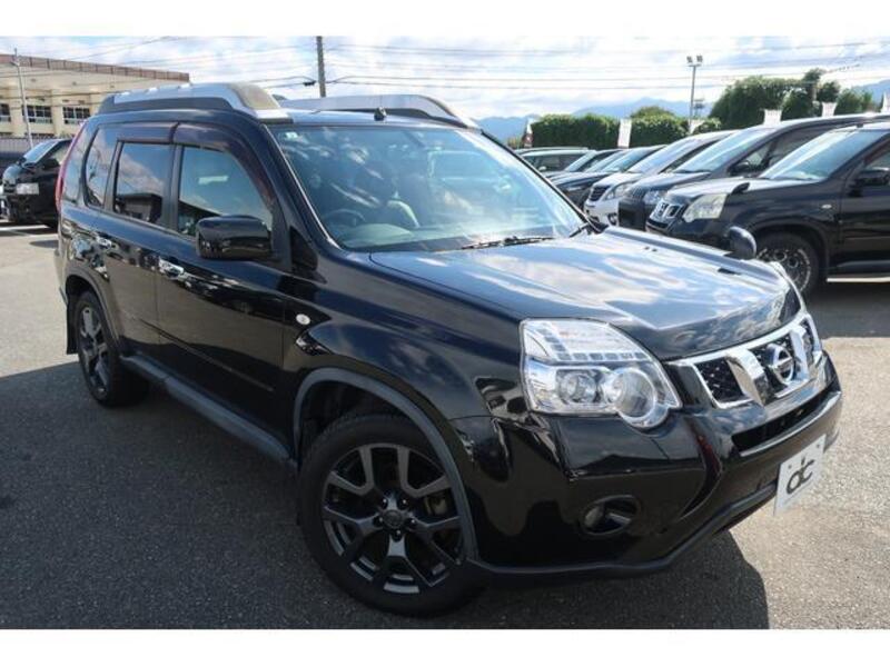 X-TRAIL