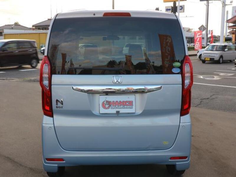 N BOX