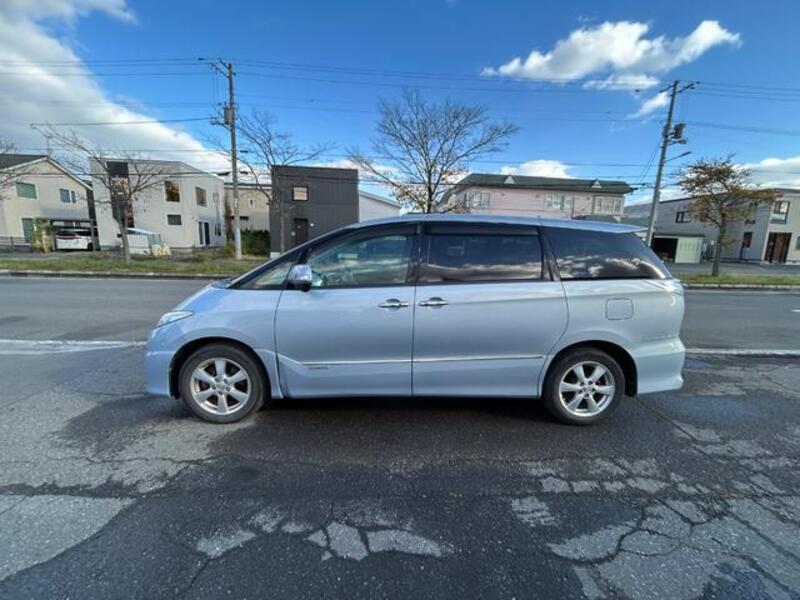 ESTIMA HYBRID