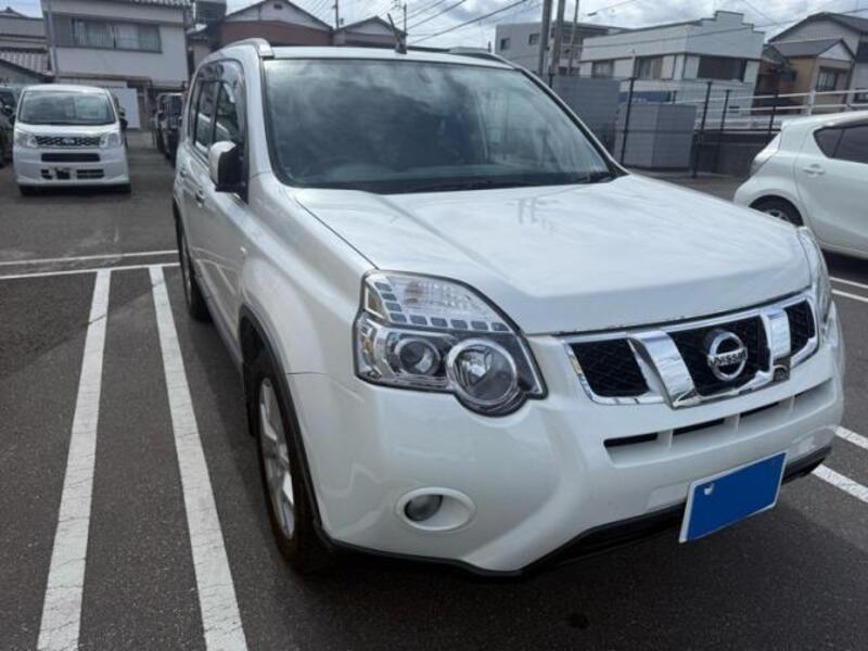 X-TRAIL-0