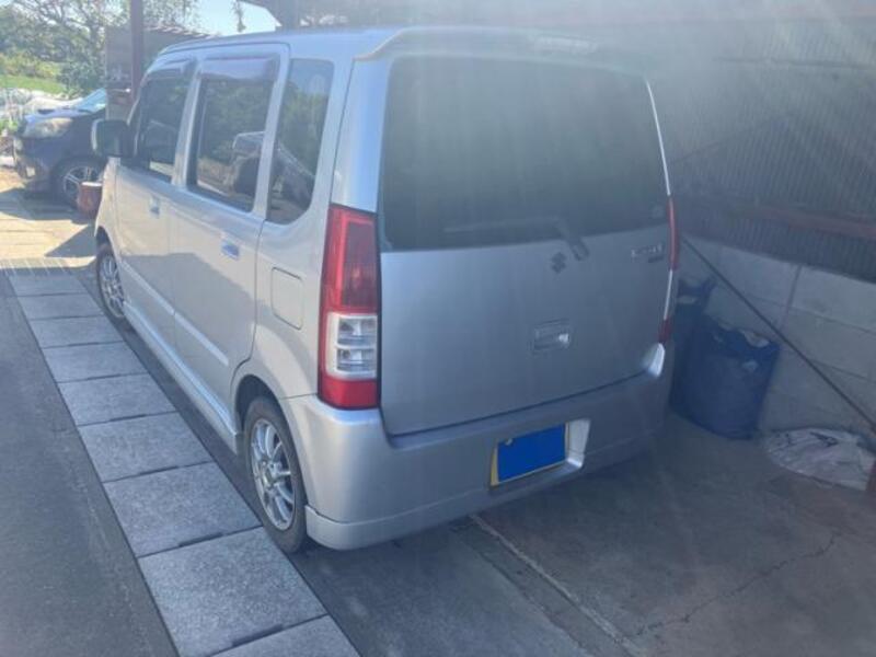 WAGON R