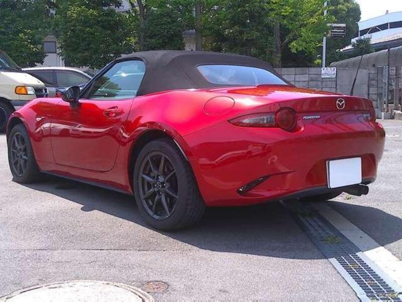 ROADSTER