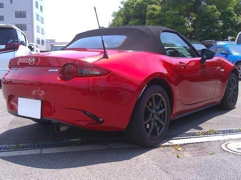 ROADSTER