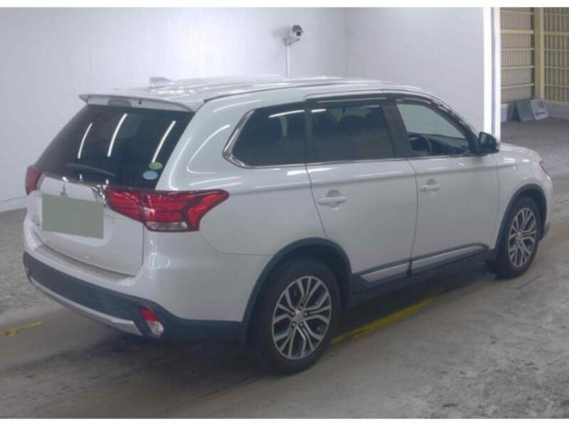 OUTLANDER