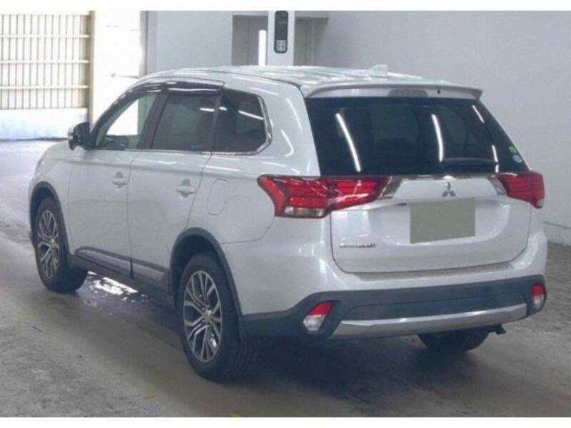 OUTLANDER