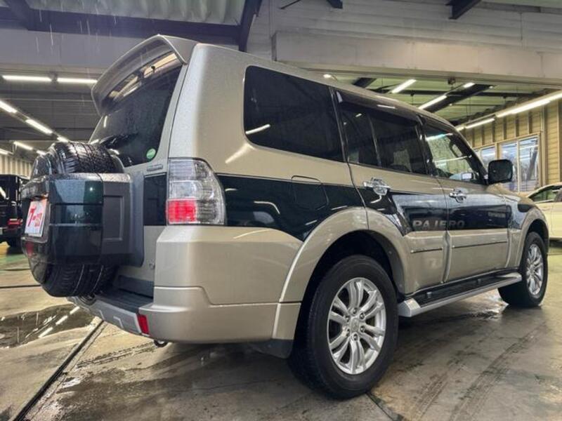 PAJERO