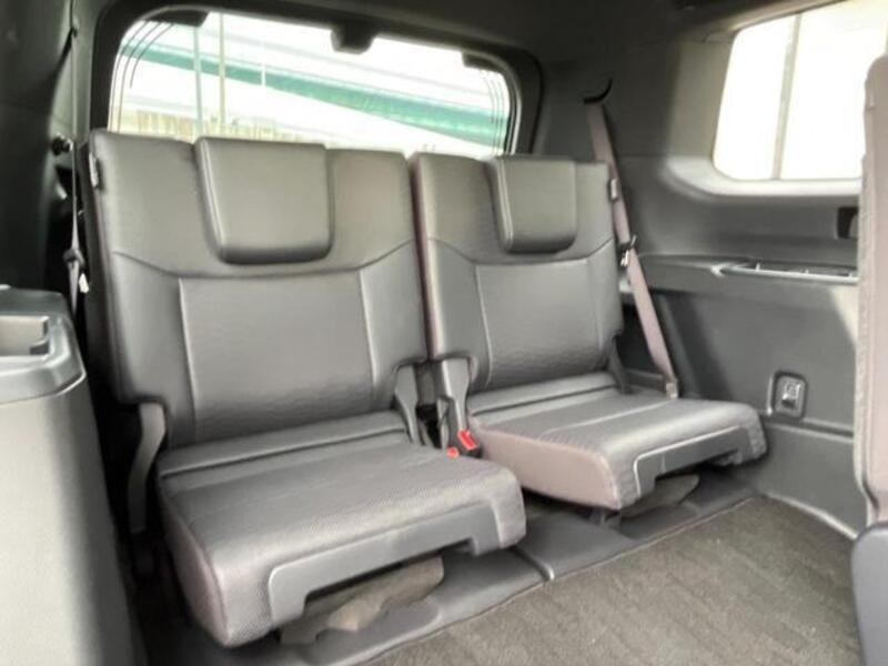 LAND CRUISER 250