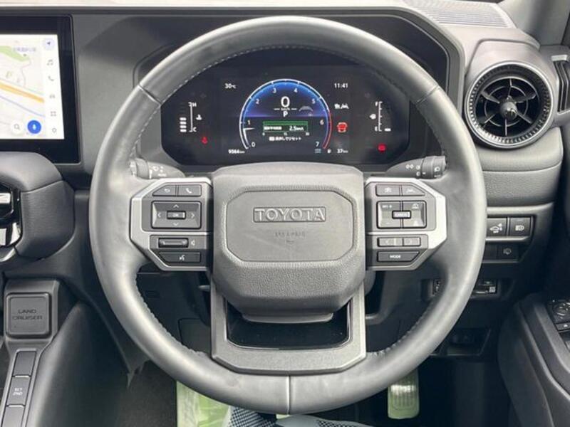 LAND CRUISER 250