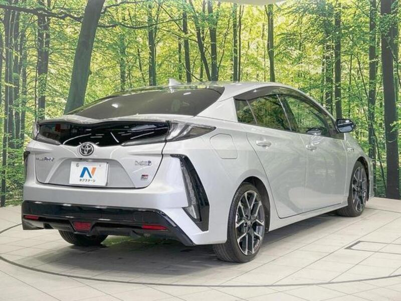 PRIUS PHV