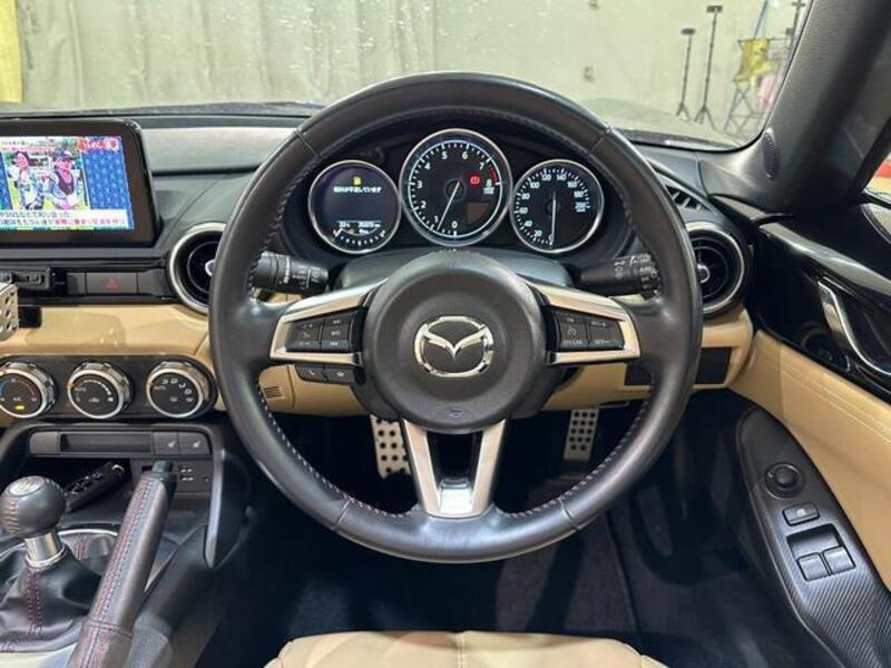 ROADSTER