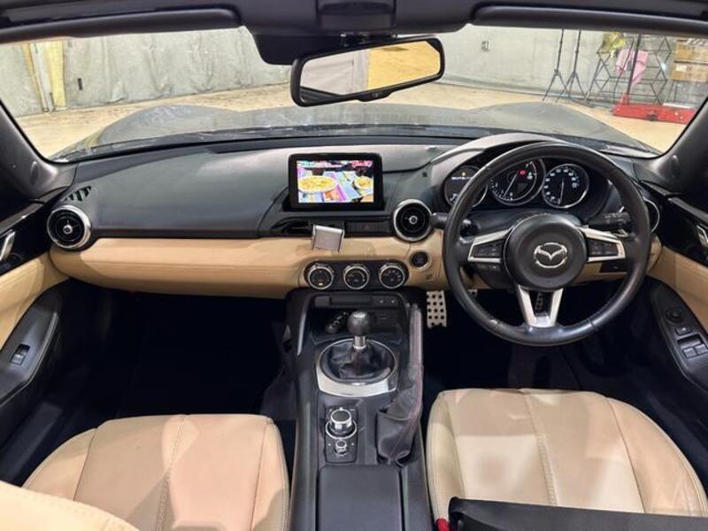 ROADSTER