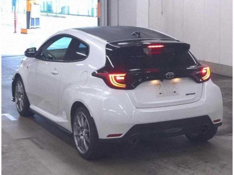 GR YARIS