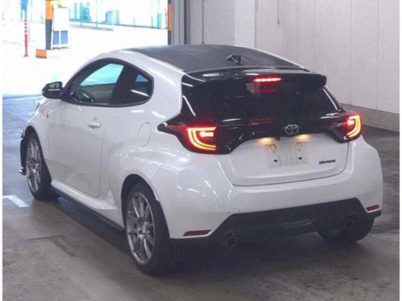 GR YARIS