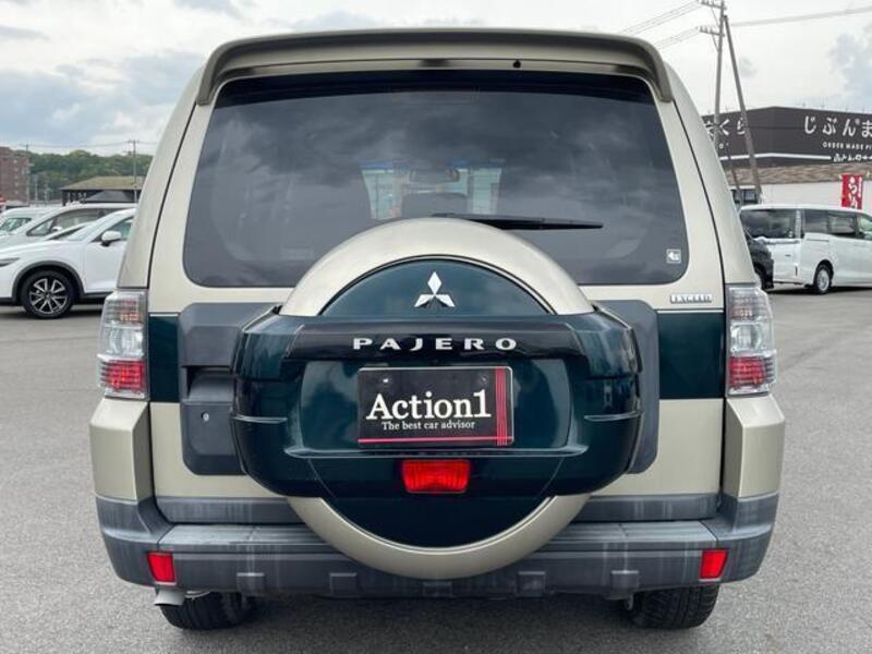 PAJERO