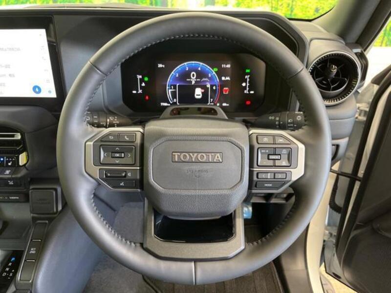 LAND CRUISER 250