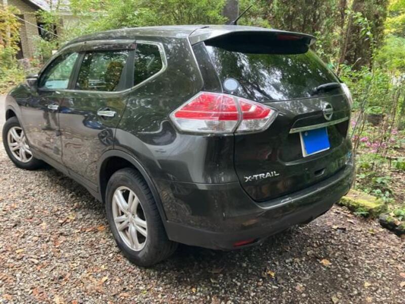 X-TRAIL