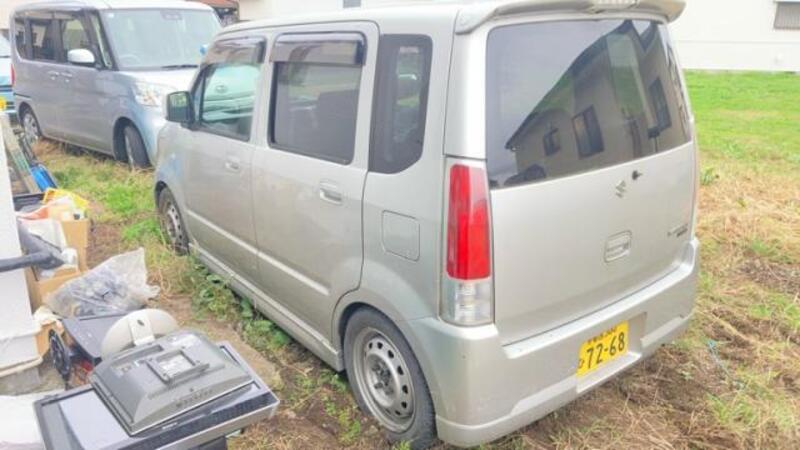 WAGON R