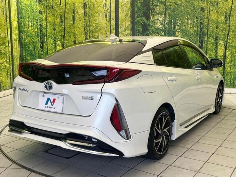 PRIUS PHV