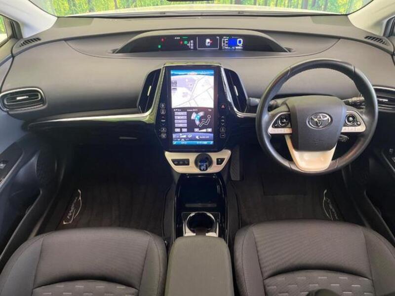 PRIUS PHV
