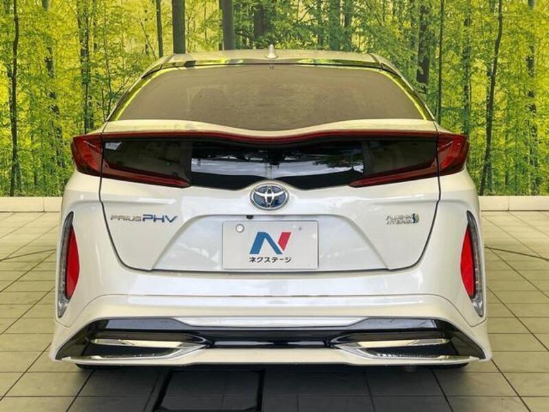 PRIUS PHV
