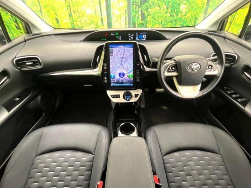 PRIUS PHV