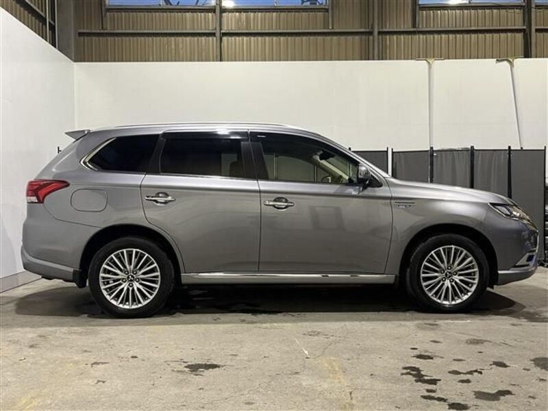 OUTLANDER PHEV