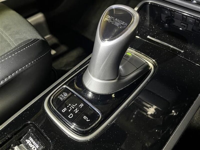 OUTLANDER PHEV