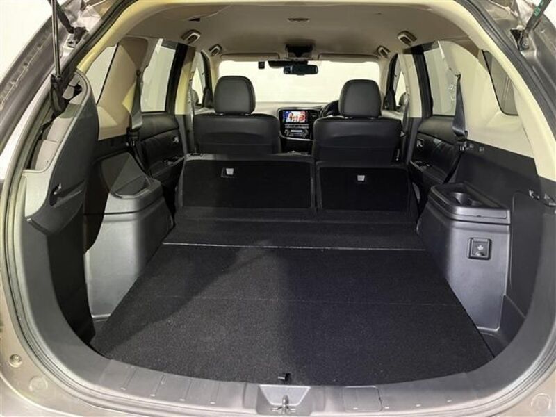 OUTLANDER PHEV