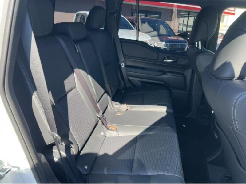 LAND CRUISER 250