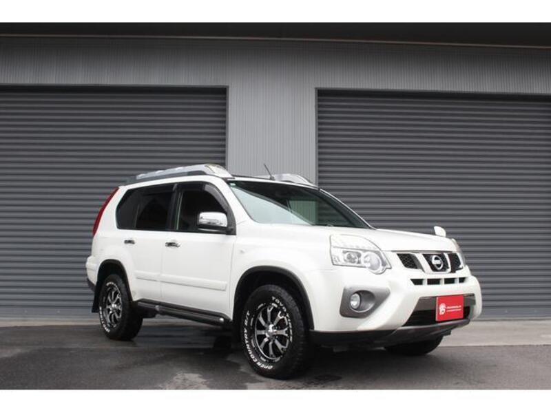X-TRAIL