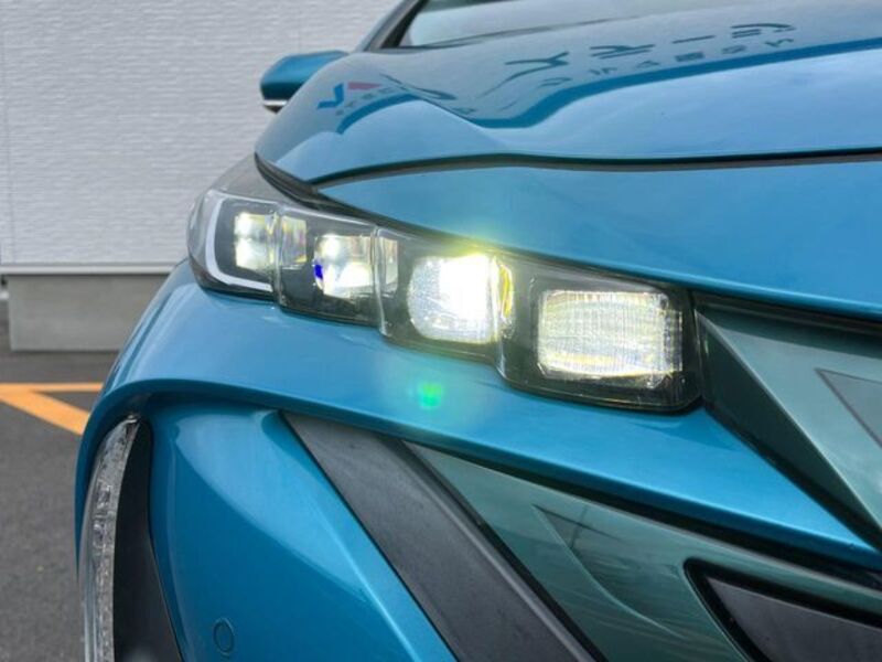 PRIUS PHV