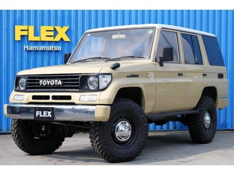 TOYOTA LAND CRUISER PRADO