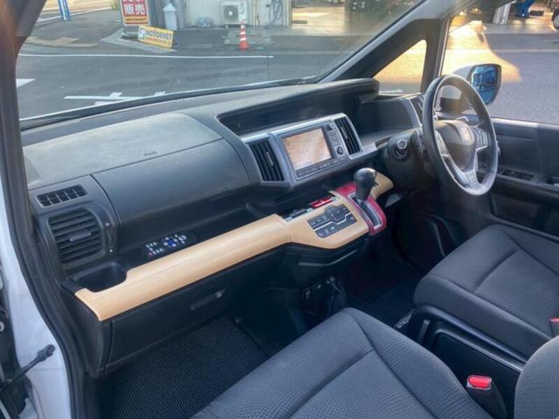 STEPWAGON SPADA