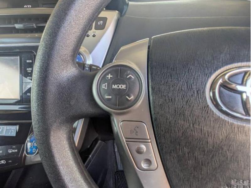 PRIUS ALPHA