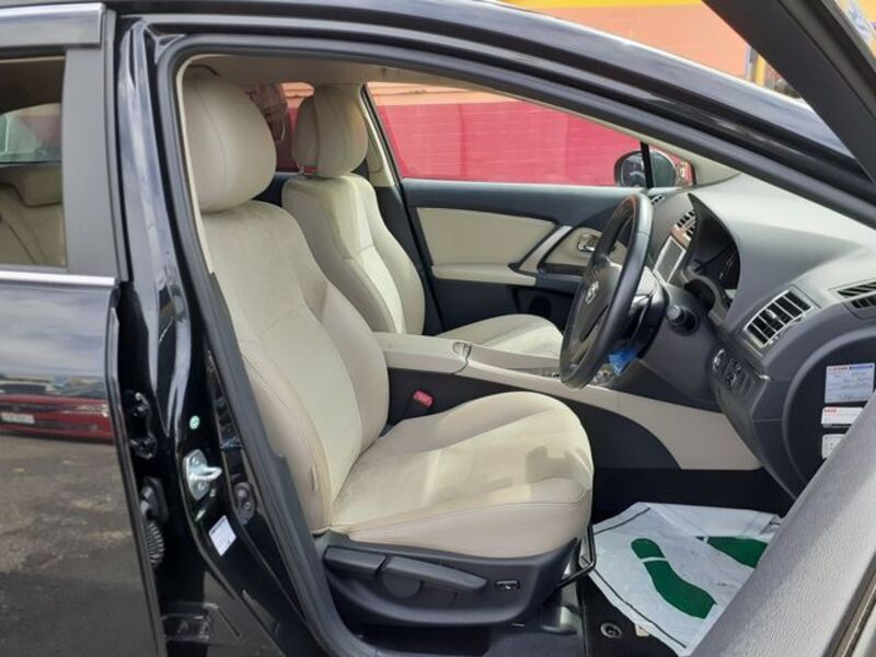 AVENSIS WAGON